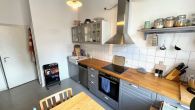 Küche - „AM WALLGARTEN“ IM HERZEN VON KR-UERDINGEN – SCHÖN AUFGETEILTE 3,5 ZKDB-ALTBAUWOHNUNG + SÜD-BALKON
