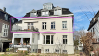Gartenansicht des Hauses - „AM WALLGARTEN“ IM HERZEN VON KR-UERDINGEN – SCHÖN AUFGETEILTE 3,5 ZKDB-ALTBAUWOHNUNG + SÜD-BALKON