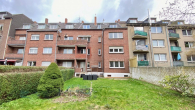 Rückansicht des Hauses - KR-FRANKENRING 78 – SOLVENT VERMIETETE 3 ZKDB-ETW + BALKON IM 1. OG EINES CITYNAHEN 4-FAMILIENHAUSES