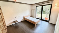 EG Schlafzimmer - BEZUGSFREIES ARCHITEKTENHAUS IN BEGEHRTER STADTWALDNÄHE – REICHLICH PLATZ FÜR DIE GRÖßERE FAMILIE