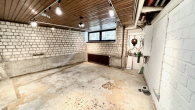KG Hobbyraum mit Hausanschlüssen - BEZUGSFREIES ARCHITEKTENHAUS IN BEGEHRTER STADTWALDNÄHE – REICHLICH PLATZ FÜR DIE GRÖßERE FAMILIE
