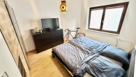 Schlafzimmer - KR- IM HERZEN VON UERDINGEN – 2-ZKDB-WOHNUNG IM 1. OG FÜR EINZELPERSON IN NETTER HAUSGEMEINSCHAFT