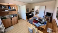 straßenseitiges Zimmer im OG