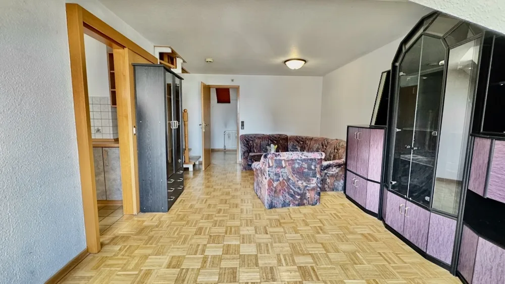 Wohn-/ Schlafzimmer der Einliegerwohnung