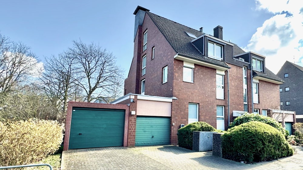 Straßenansicht